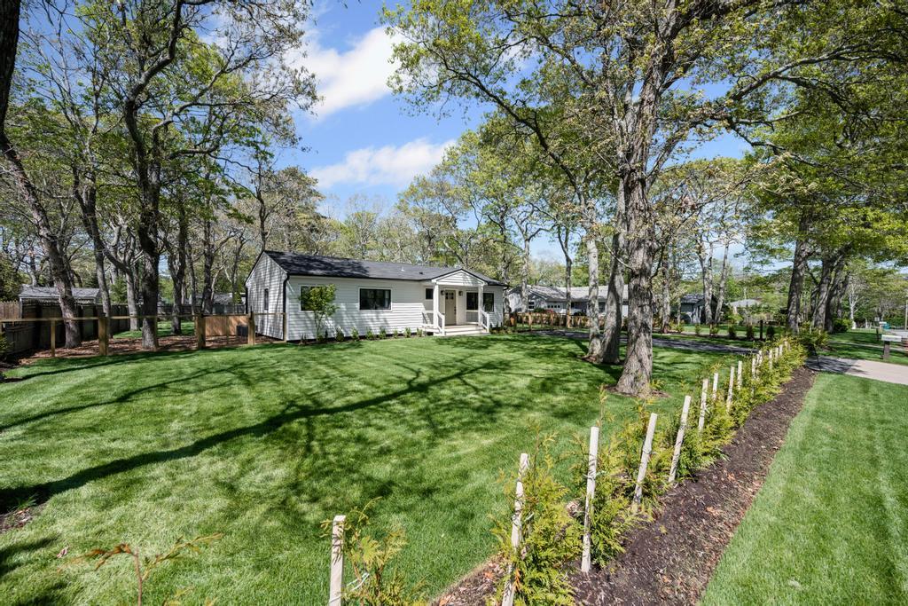 10 Shinnecock Lane, Hampton Bays, New York image 26