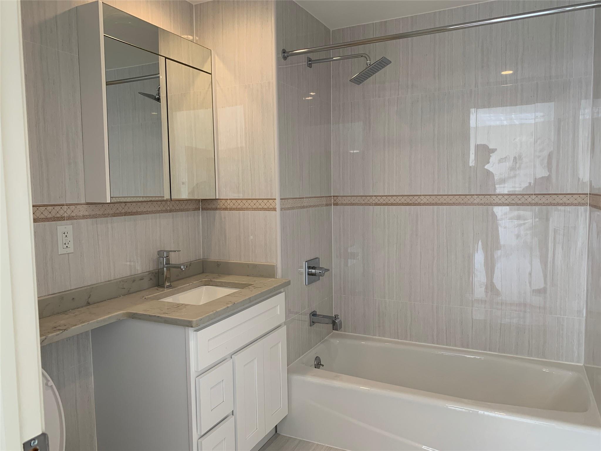 65-38 Austin Street #3B, Rego Park, New York image 5