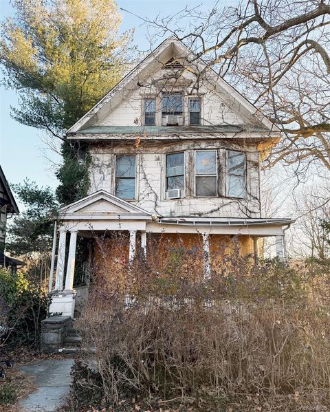 Condo For Sale - 6 AKA 10 Rossmore Avenue<br/> Bronxville, NY 10708