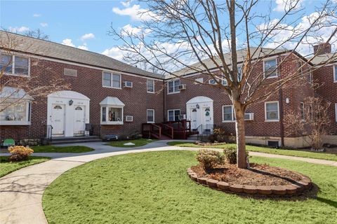 252-64 63rd Avenue Unit 1, Little Neck, NY 11362 - MLS#: 825628