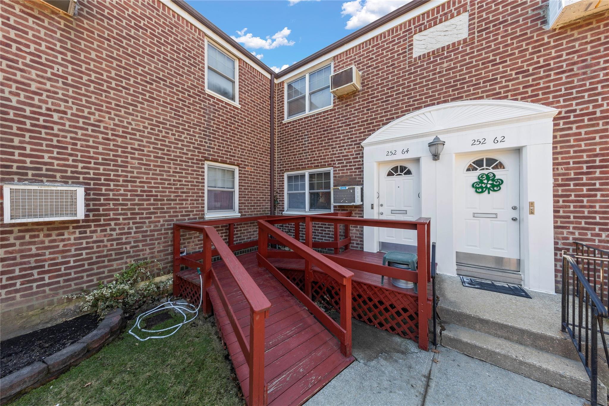 252-64 63rd Avenue #1, Little Neck, New York image 15