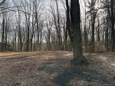 Vacant Land For Sale - Salem Road<br/> Pound Ridge, NY 10576