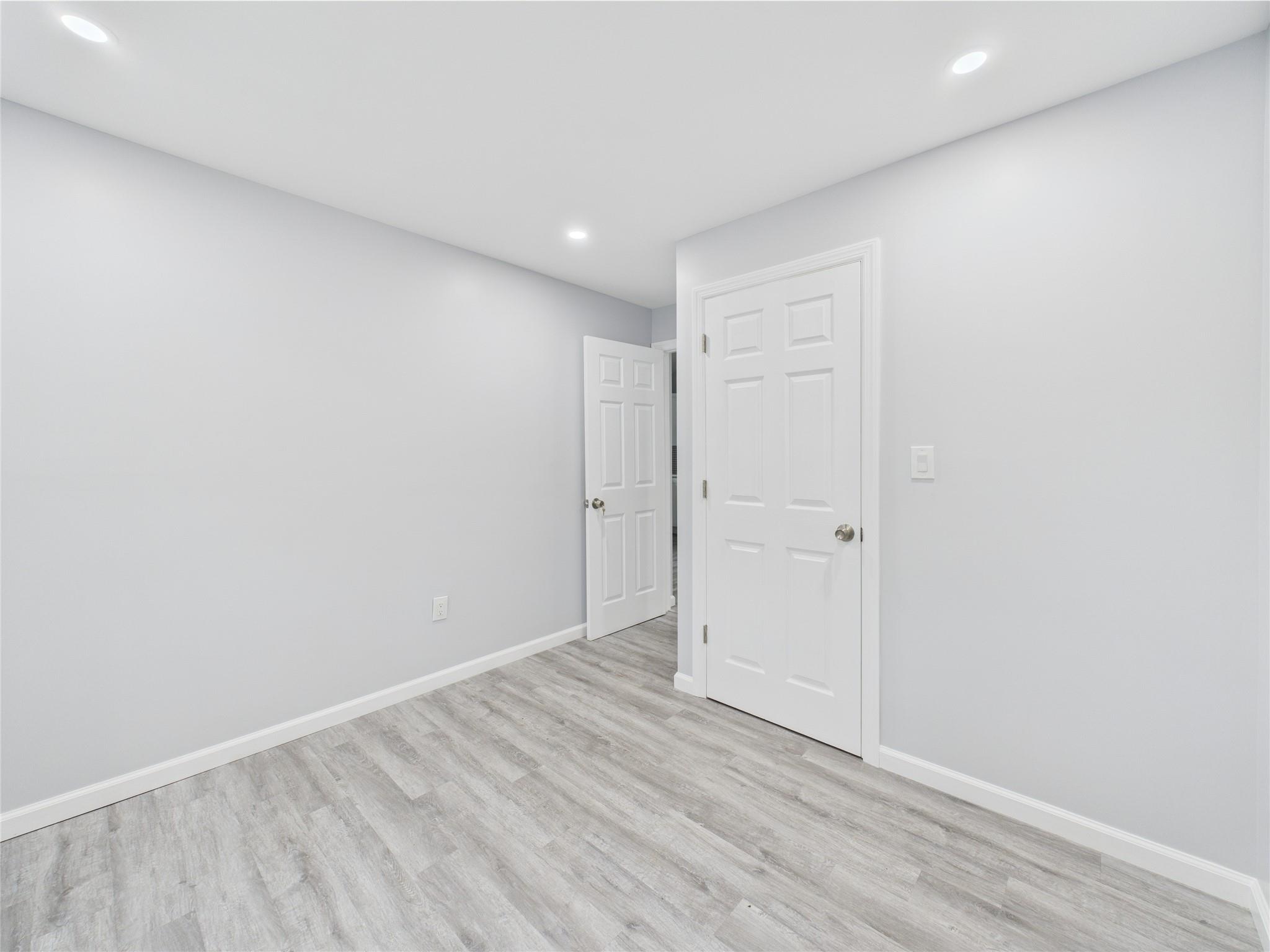 495 Easton Street, Ronkonkoma, New York image 12