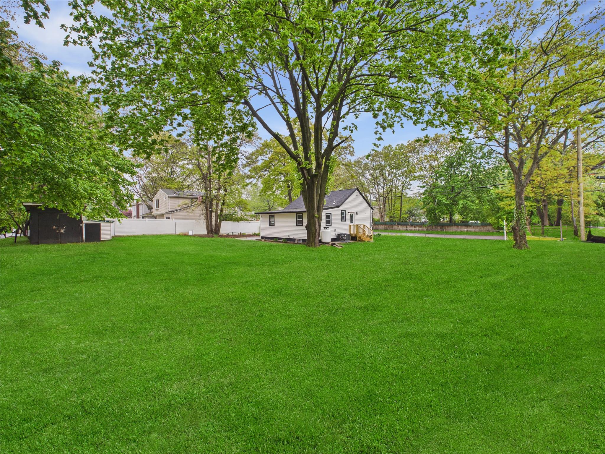 495 Easton Street, Ronkonkoma, New York image 20