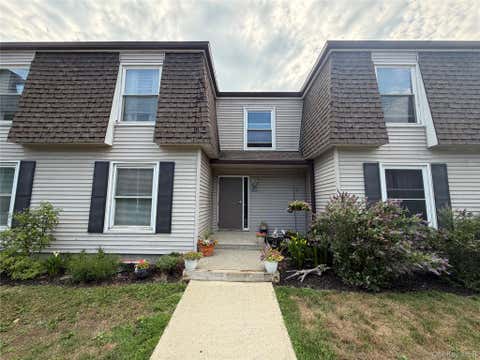 Homes For Sale - 150 Rinaldi Boulevard #1C<br/> Poughkeepsie, NY 12601