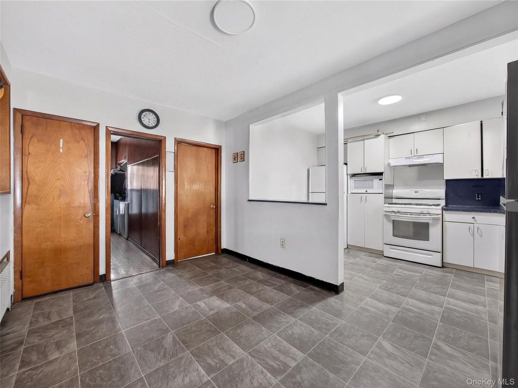 Photo of 7 Conger Avenue, Haverstraw, NY 10927 (MLS # 955729)