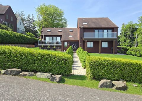 Homes For Sale - 12 Sound View Drive<br/> Rocky Point, NY 11778