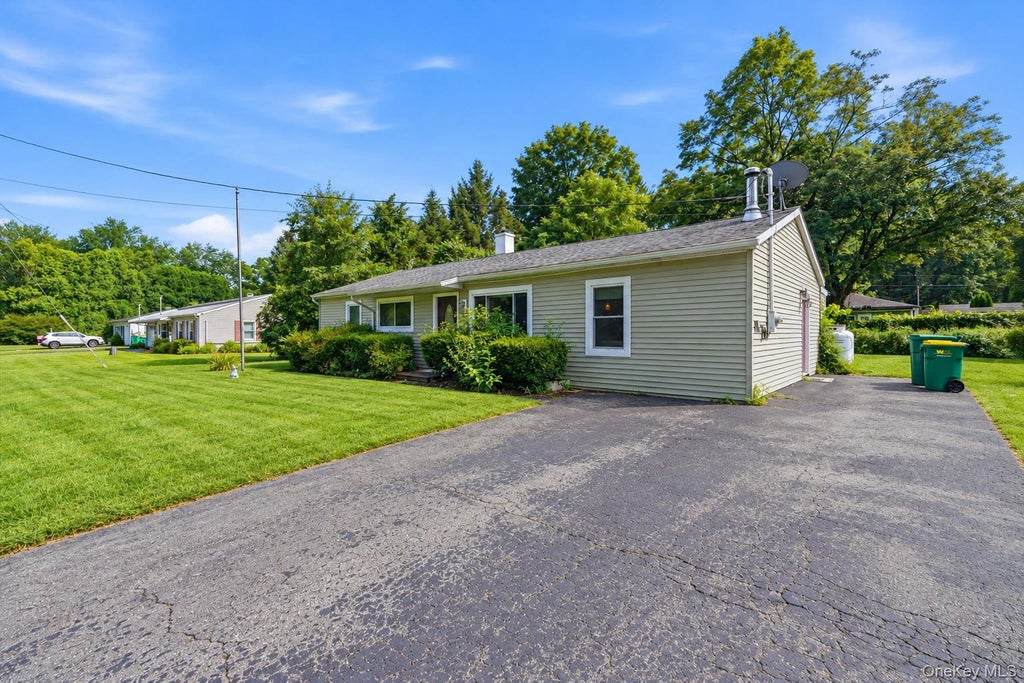 Photo of 1207 Sawkill Road, Kingston, NY 12401 (MLS # 1052168)