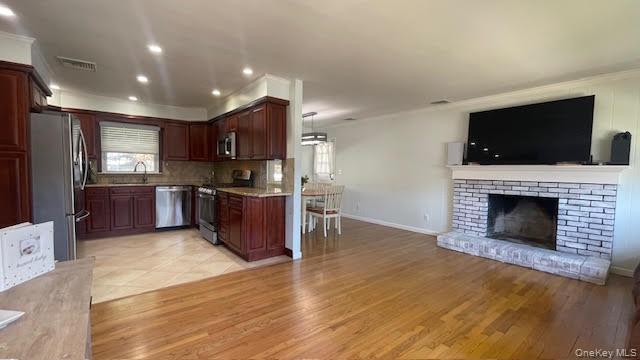 6 Curlew Place