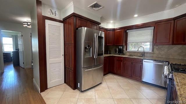 6 Curlew Place