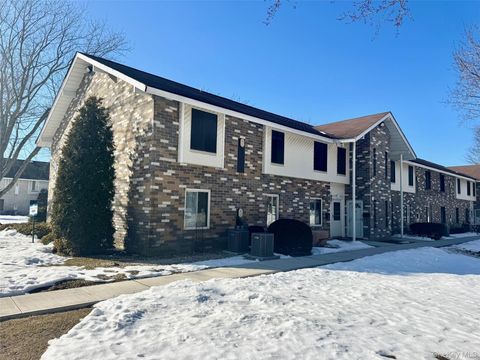 1 Aspen Court 1 Coram NY 11727