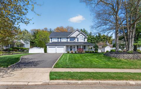 Homes For Sale - 185 Plymouth Boulevard<br/> Smithtown, NY 11787