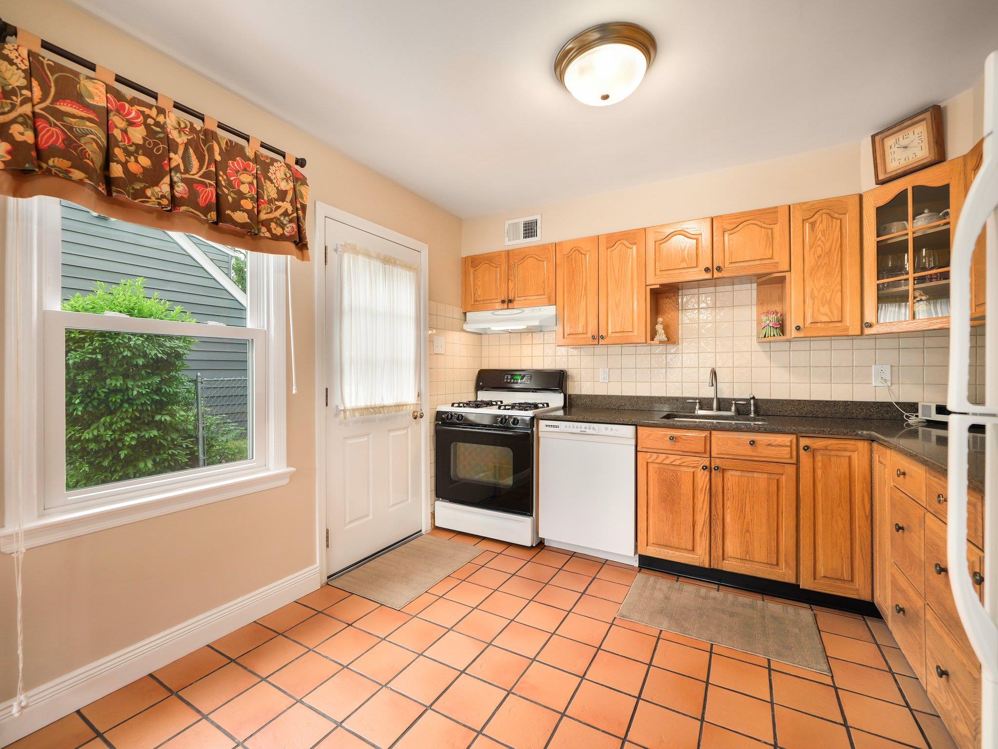 121 Bogert Avenue, Pearl River, New York image 18