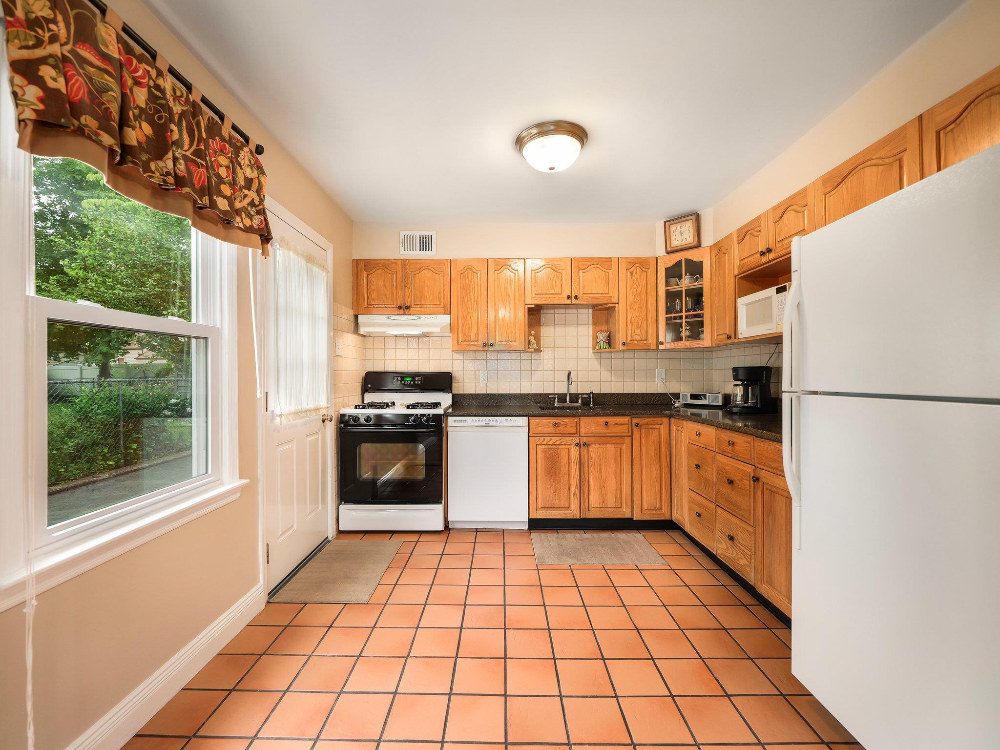 121 Bogert Avenue, Pearl River, New York image 15