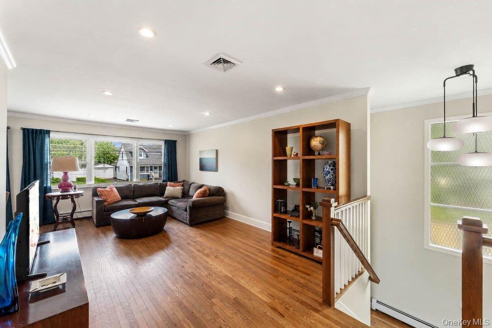28 Satinwood Road