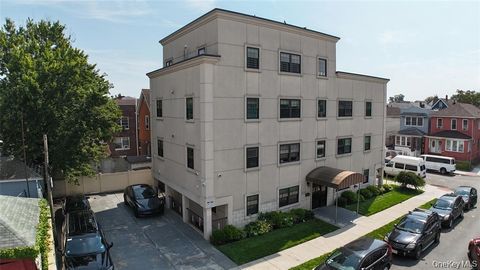 135-04 102nd Avenue Richmond Hill S. NY 11419