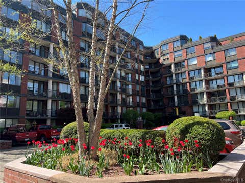 Condo For Rent - 50 E. Hartsdale Avenue #3C<br/> Hartsdale, NY 10530