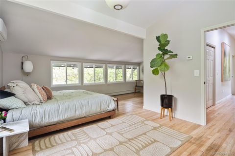 Tiny photo for 5 S Bedford Road, Pound Ridge, NY 10576 (MLS # 996496)