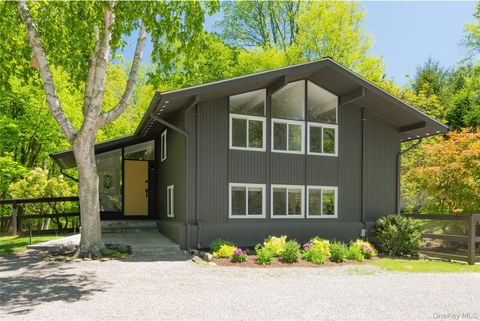 Photo for 5 S Bedford Road, Pound Ridge, NY 10576 (MLS # 996496)