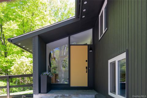Tiny photo for 5 S Bedford Road, Pound Ridge, NY 10576 (MLS # 996496)