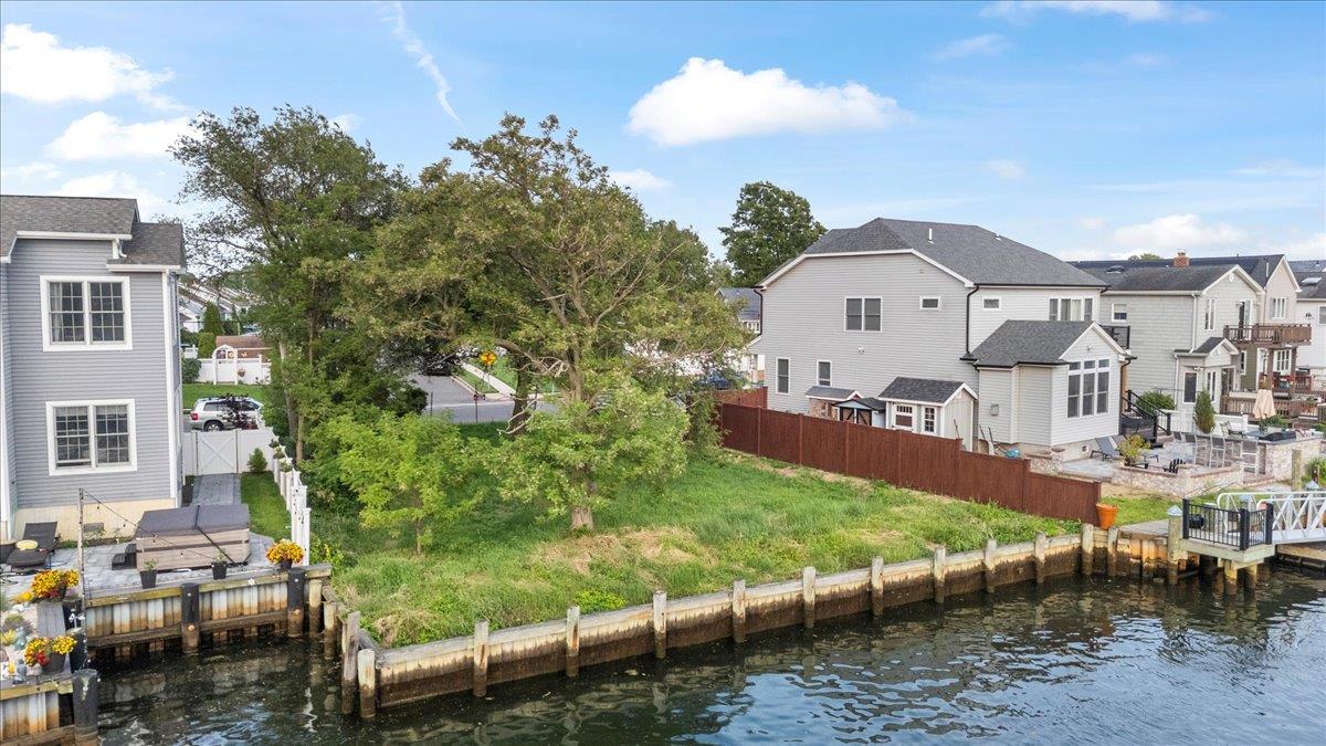 2536 Riverside Drive, Wantagh, New York image 1