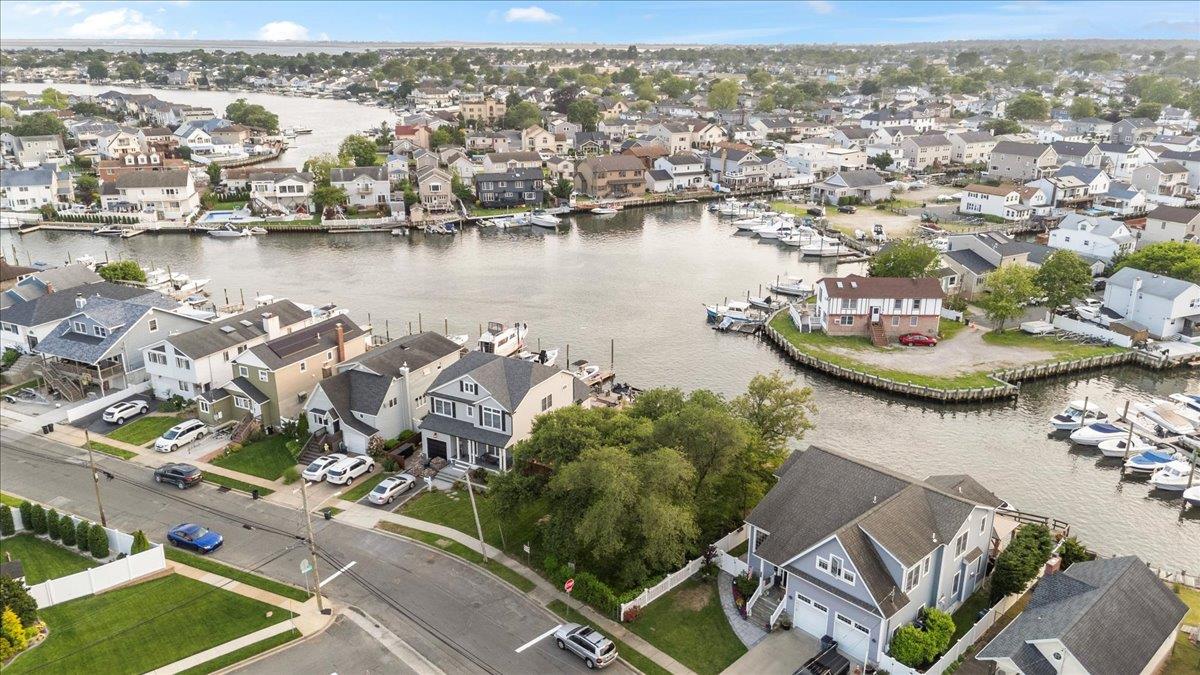 2536 Riverside Drive, Wantagh, New York image 7