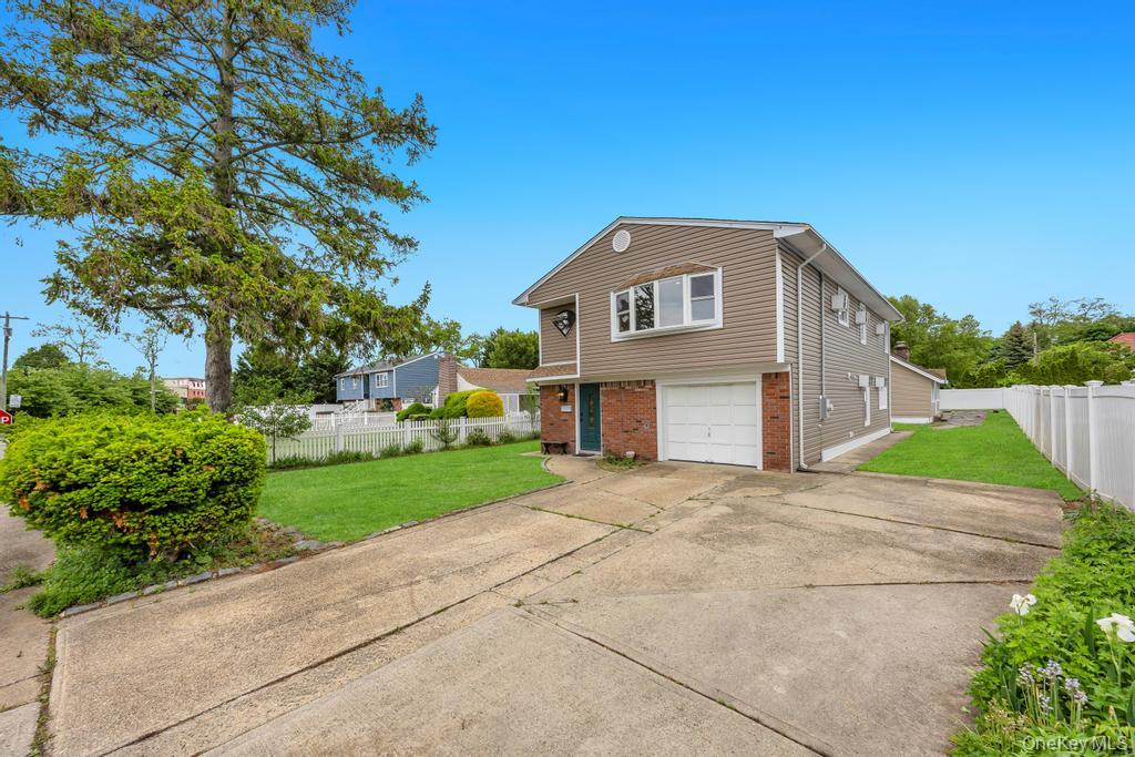 405 Massapequa Avenue