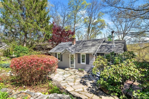 Homes For Sale - 84 Blueberry Hill<br/> Orange County, Greenwood Lake, NY 10925