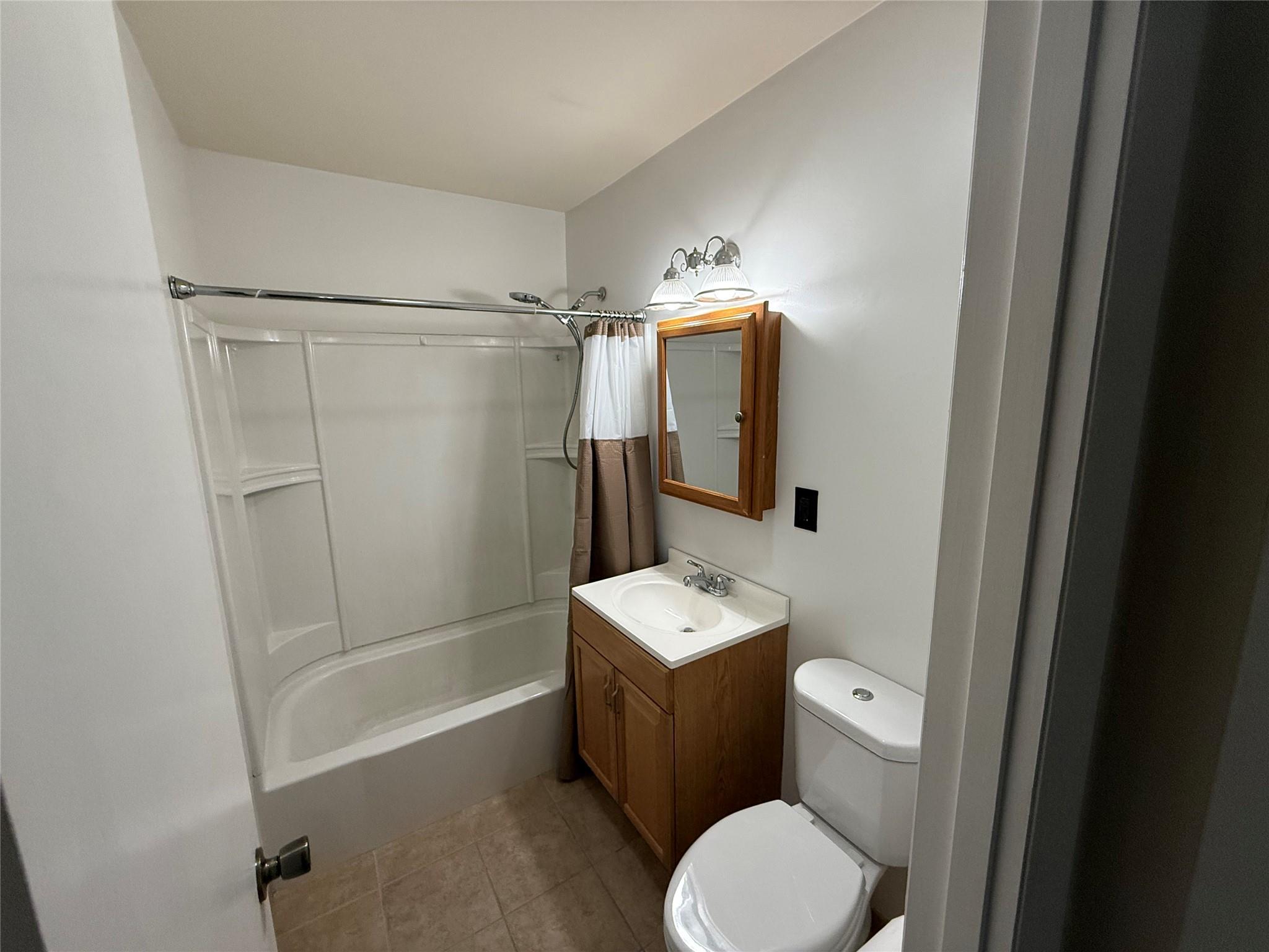 Fishkill, New York 12524, United States, 1 Bedroom Bedrooms, ,1 BathroomBathrooms,Residential,Active,117693