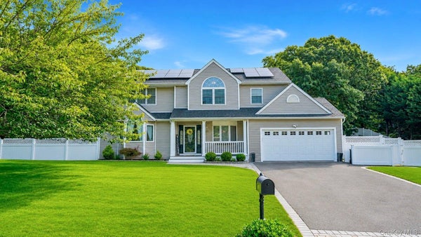48 FOXBORO AVE, FARMINGVILLE, NY 11738 - Image 49791ad5fe07bd51c4e02a077b1b9cc8/902595862