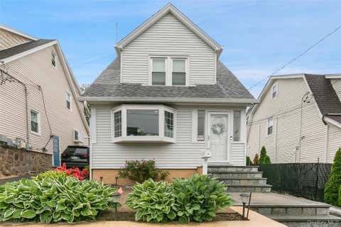 Homes For Sale - 38 Emmett Terrace<br/> New Rochelle, NY 10805