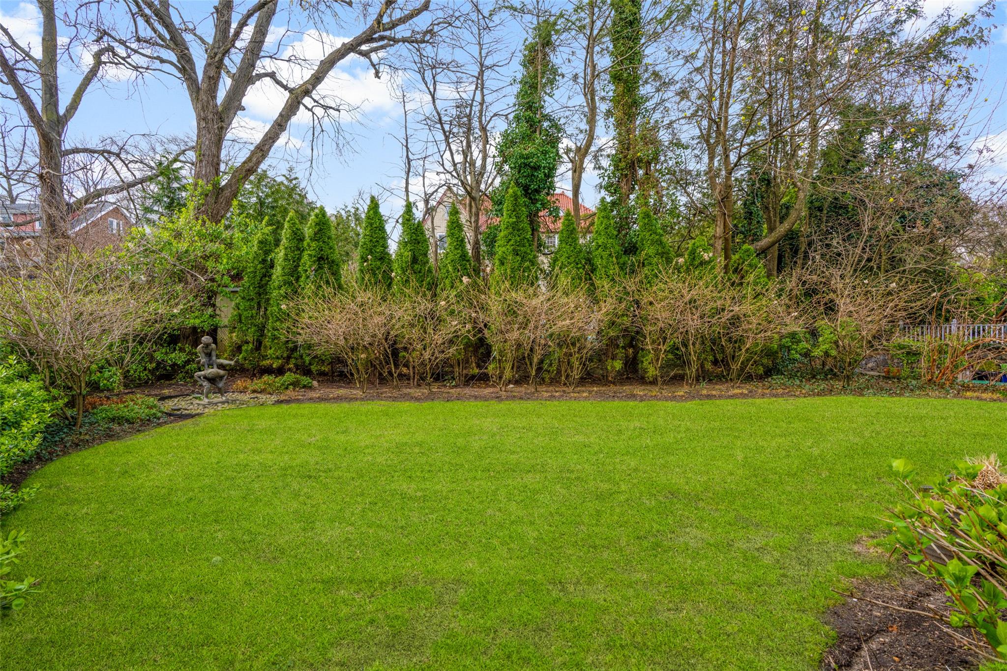 28 Stellar Place, Pelham, New York image 27
