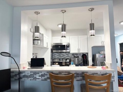 Photo of 61-15 97th Street St #15P, Rego Park, NY 11374 (MLS # 941993)