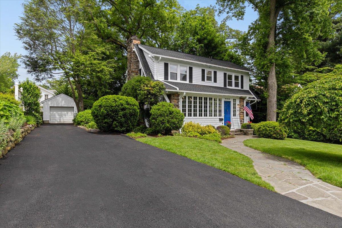 60 Hillcrest Avenue, New Rochelle, New York image 2