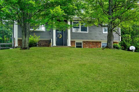 Homes For Sale - 19 Saint Michaels Terrace<br/> Putnam County, Carmel, NY 10512
