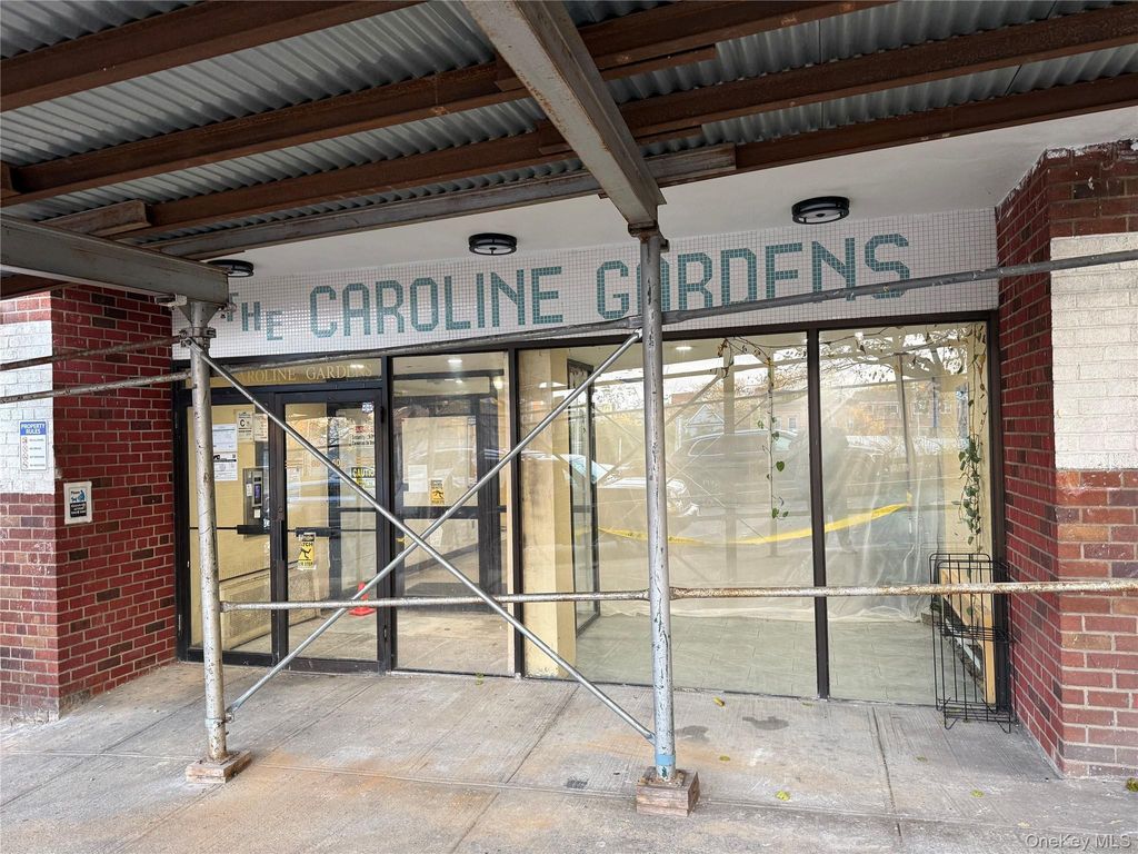 Photo of 86-16 60th Avenue #6F, Flushing, NY 11373 (MLS # 944356)