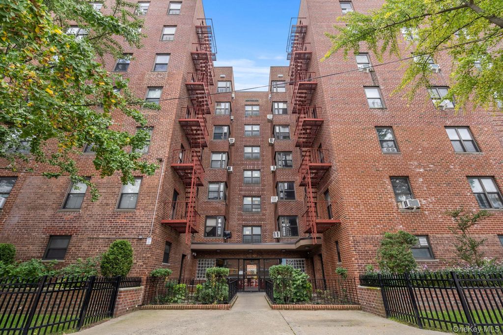 Photo of 88-10 32nd Avenue #304, East Elmhurst, NY 11369 (MLS # 948029)