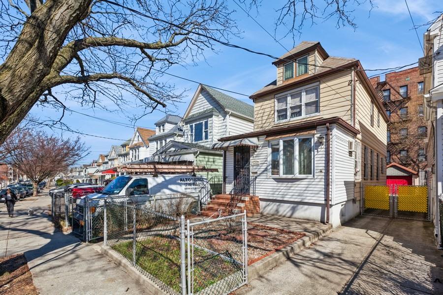 62-69 Booth Street St, Rego Park, New York image 2