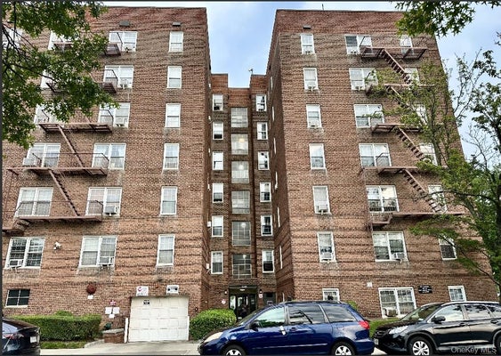 85-4 63RD DR, REGO PARK, NY 11374 - Image 49c4fb2d92163bf1dbc8eee72e8cbfc0/2306417982