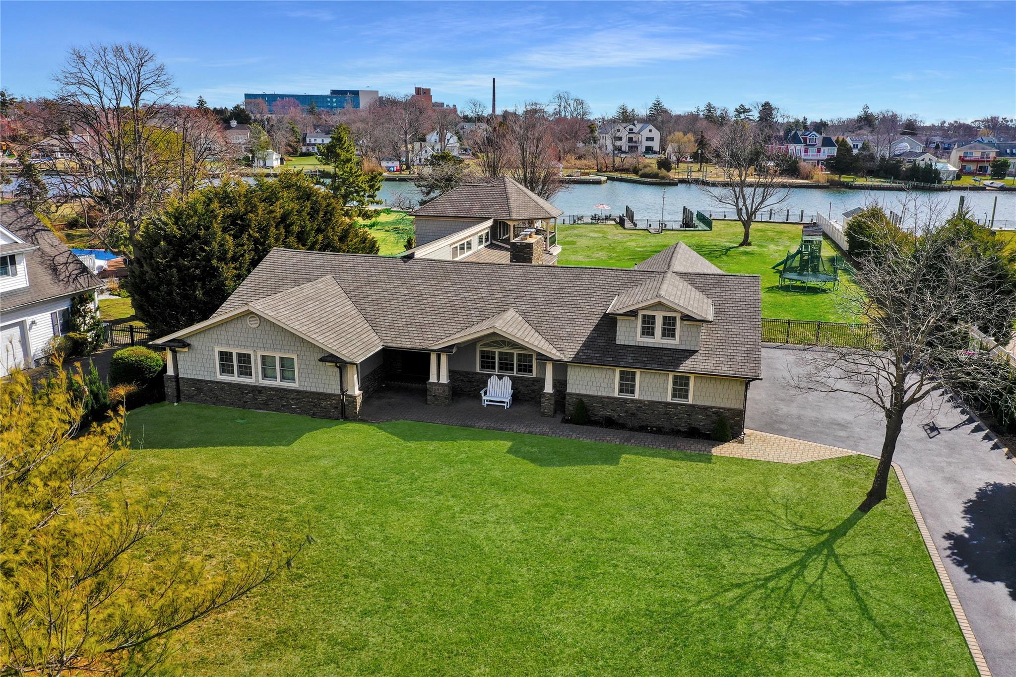 241 Willetts Lane, West Islip, New York image 3