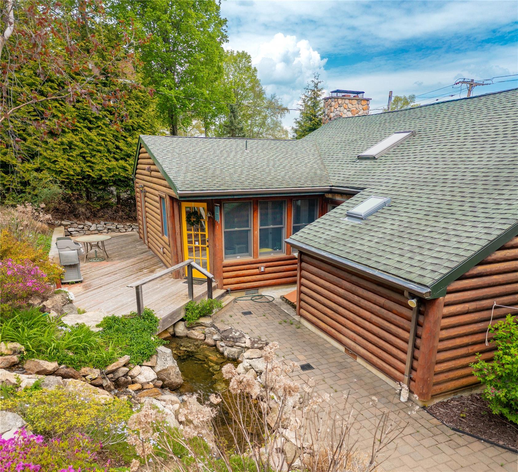 81 N Lakeview Drive, Holmes, New York image 6