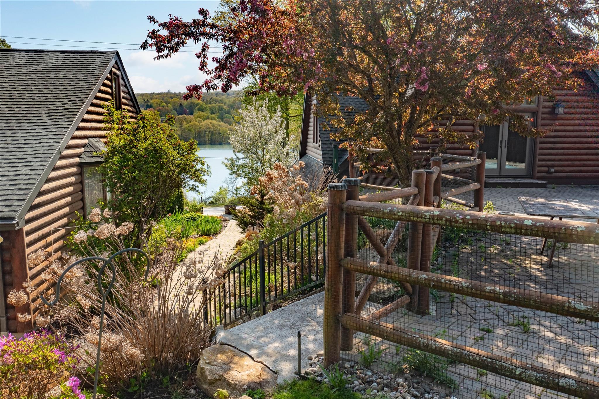 81 N Lakeview Drive, Holmes, New York image 11