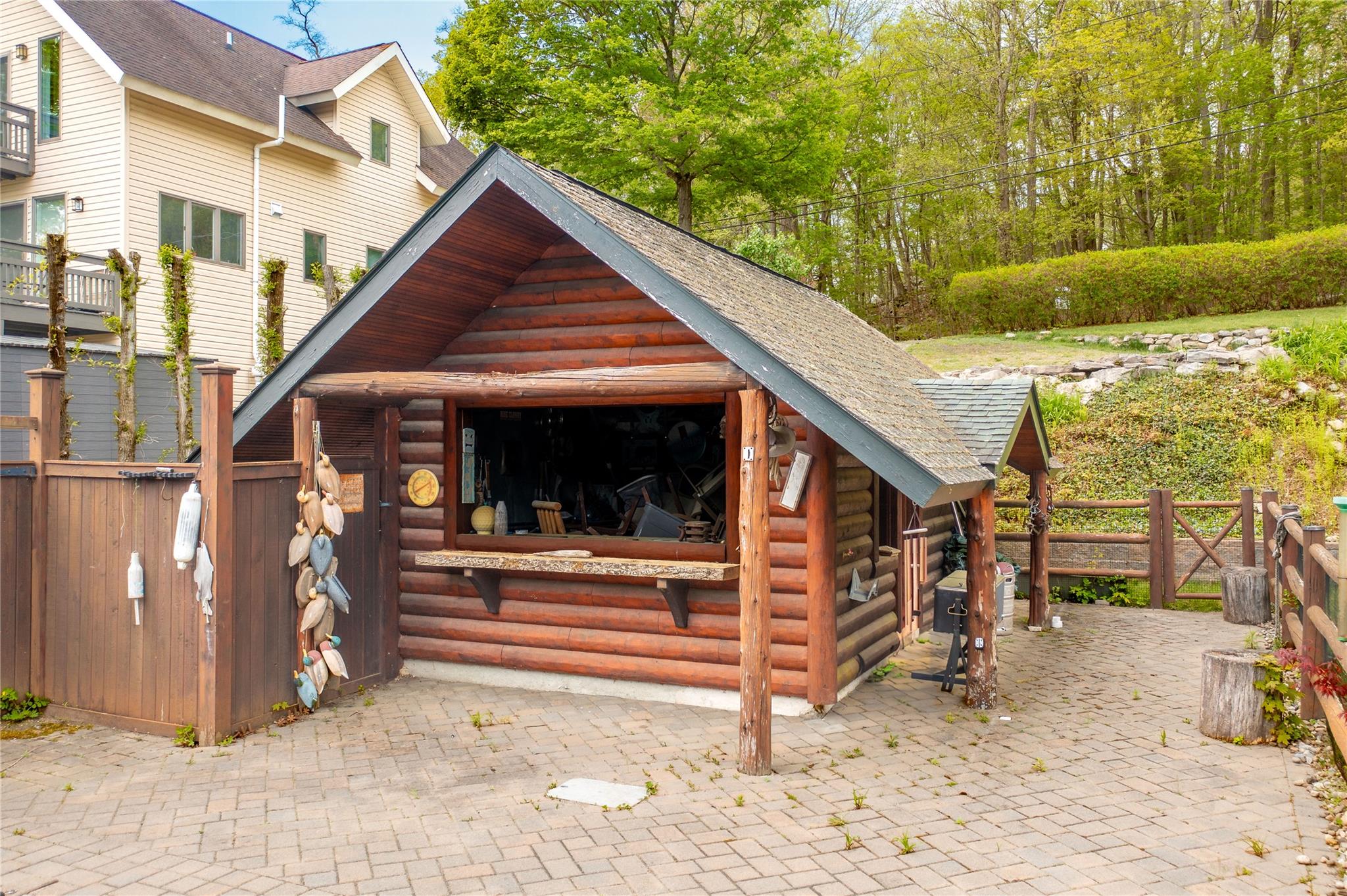 81 N Lakeview Drive, Holmes, New York image 13