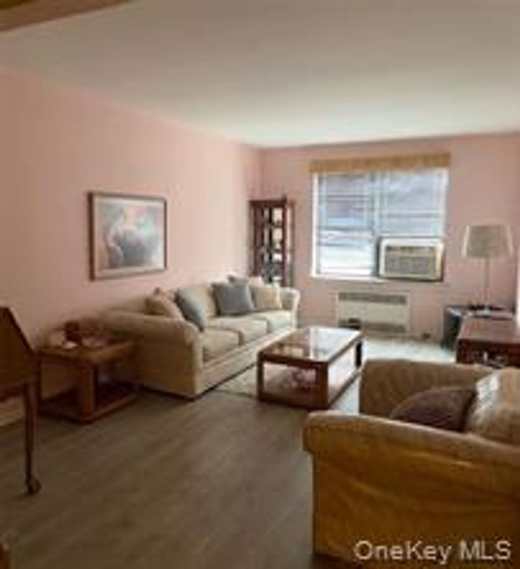 Photo of 2645 Homecrest Avenue #3G, Brooklyn, NY 11235 (MLS # 1031188)