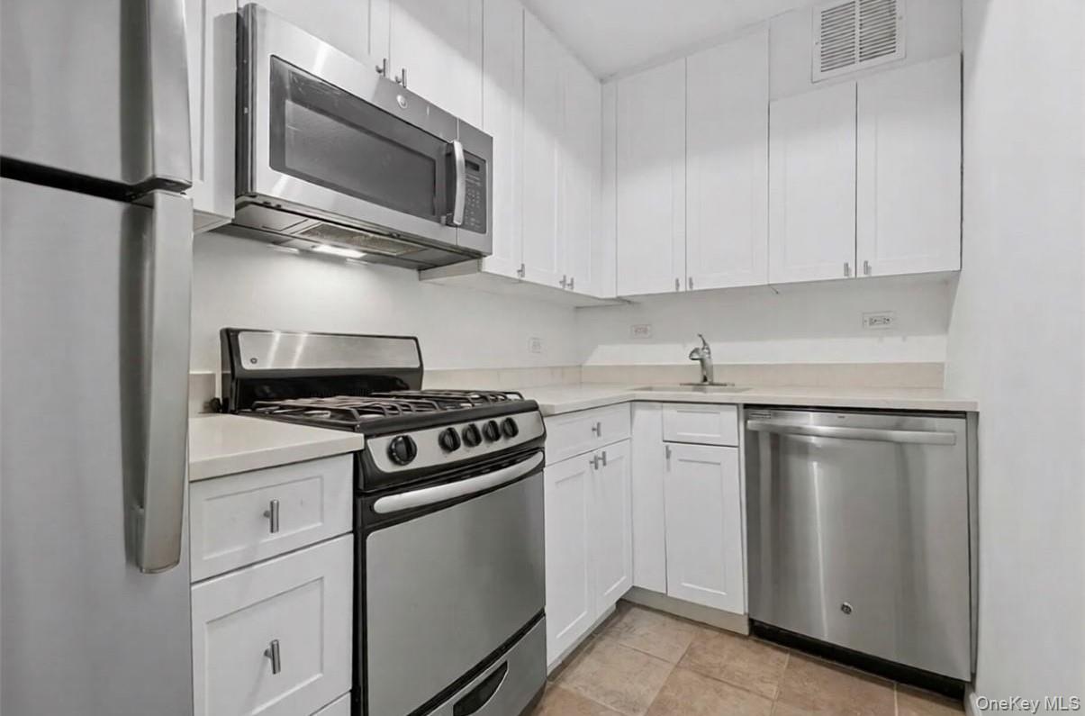 165 W 66th Street 2L