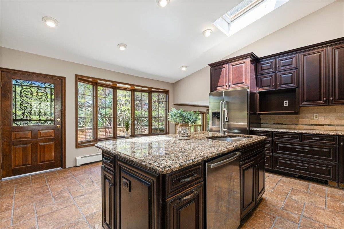 17 Lark Avenue, White Plains, New York image 13