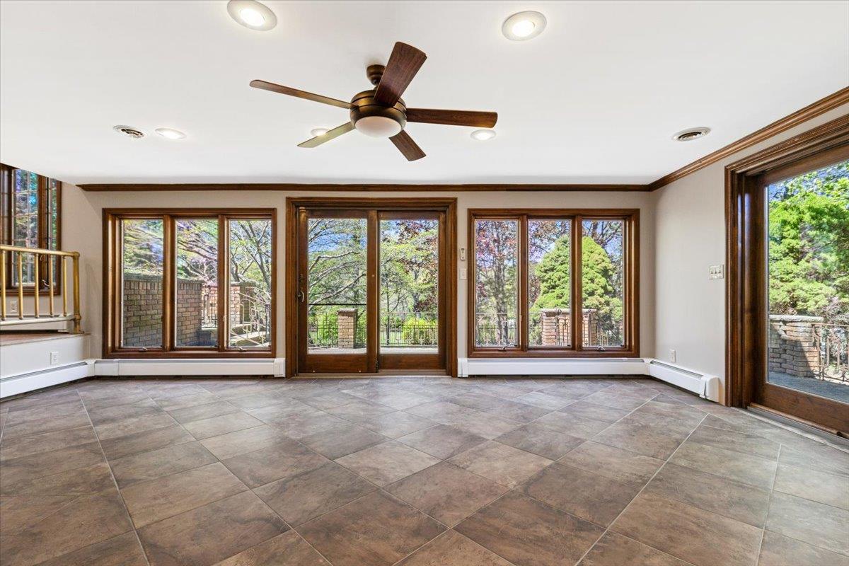 17 Lark Avenue, White Plains, New York image 20