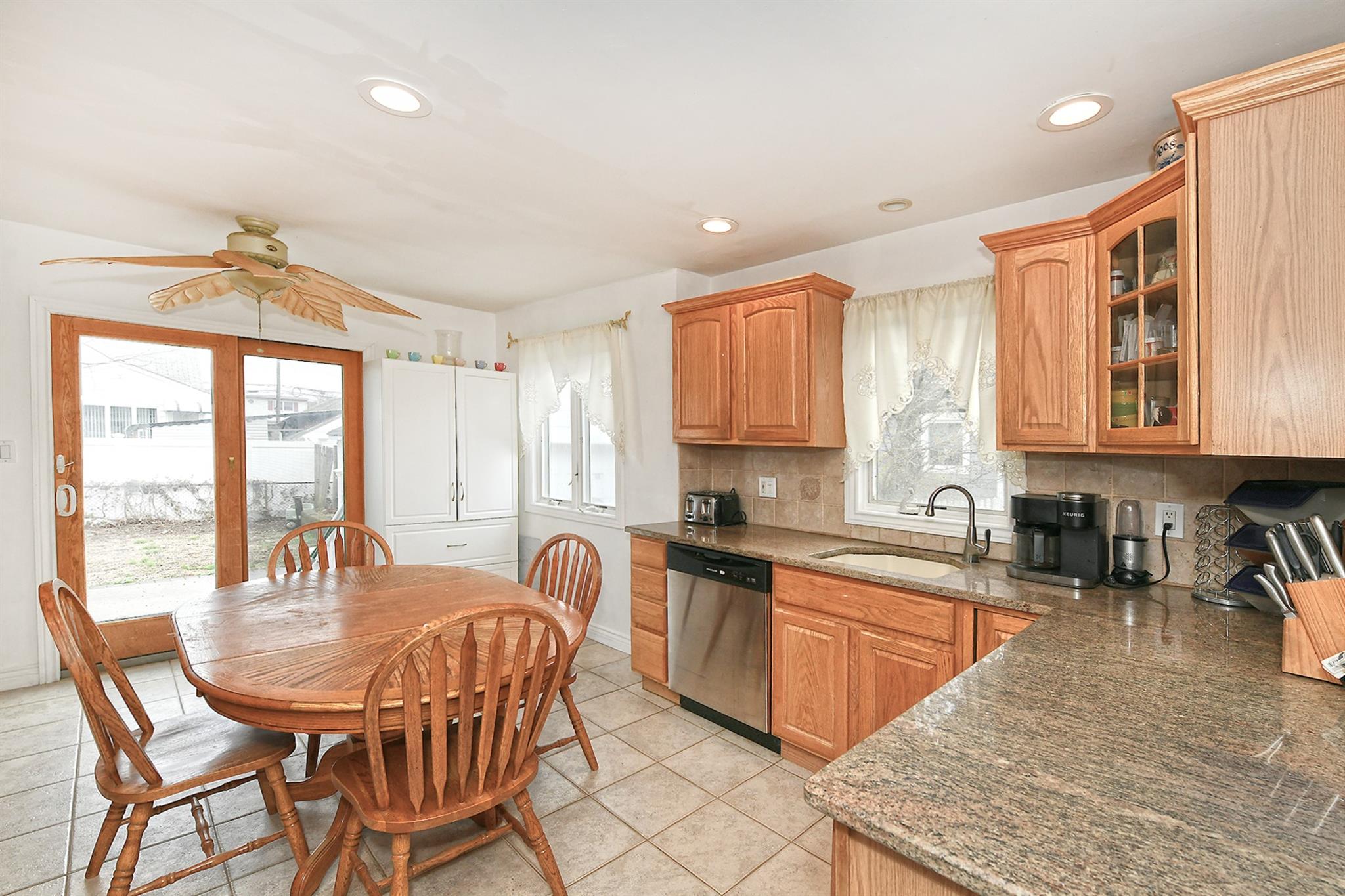 467 Hull Street, East Meadow, New York image 12