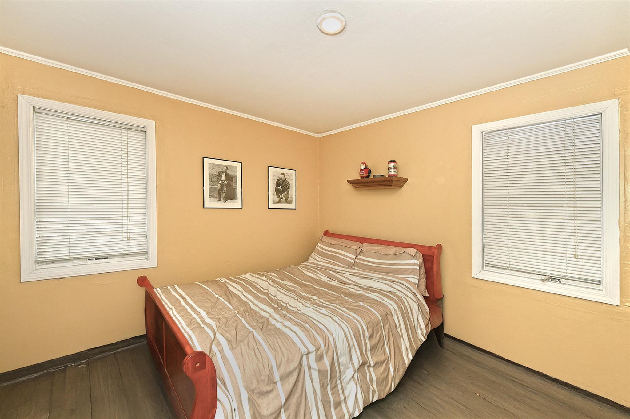 467 Hull Street, East Meadow, New York image 16
