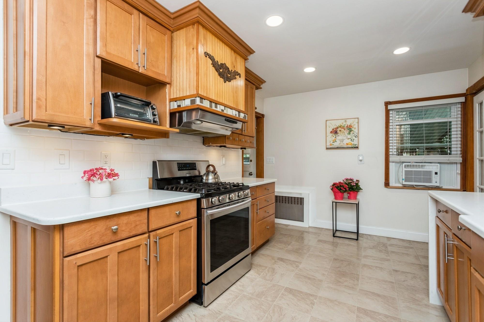 309 Chatterton Parkway, Hartsdale, New York image 9